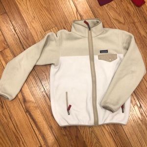 Great condition!! Patagonia Synchilla zip up